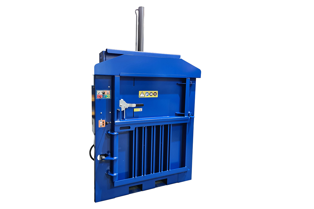 MACFAB 150 vertical baler