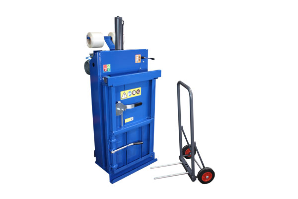 MACFAB 40 vertical baler